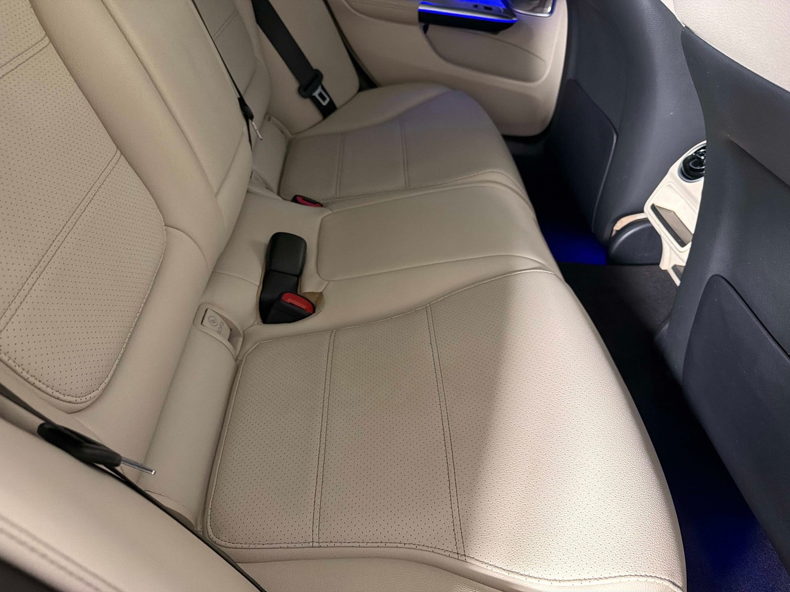 Used 2022 Mercedes-Benz C 300 Sedan image 27