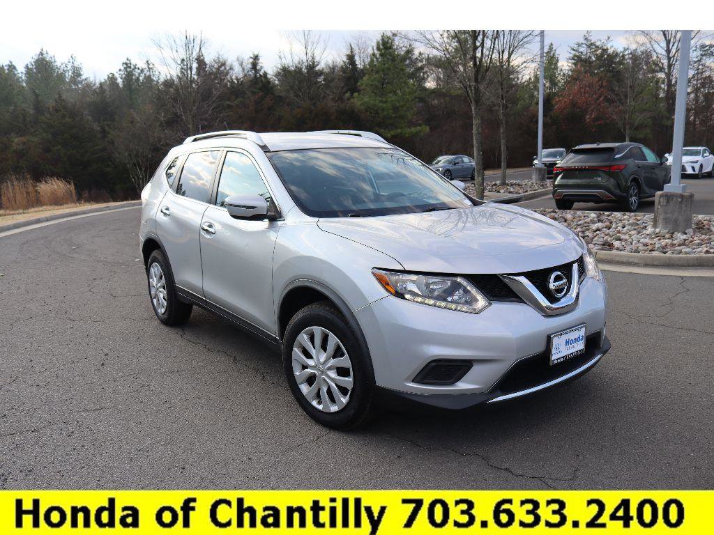 Used 2016 Nissan Rogue S w/ Appearance Package image 1