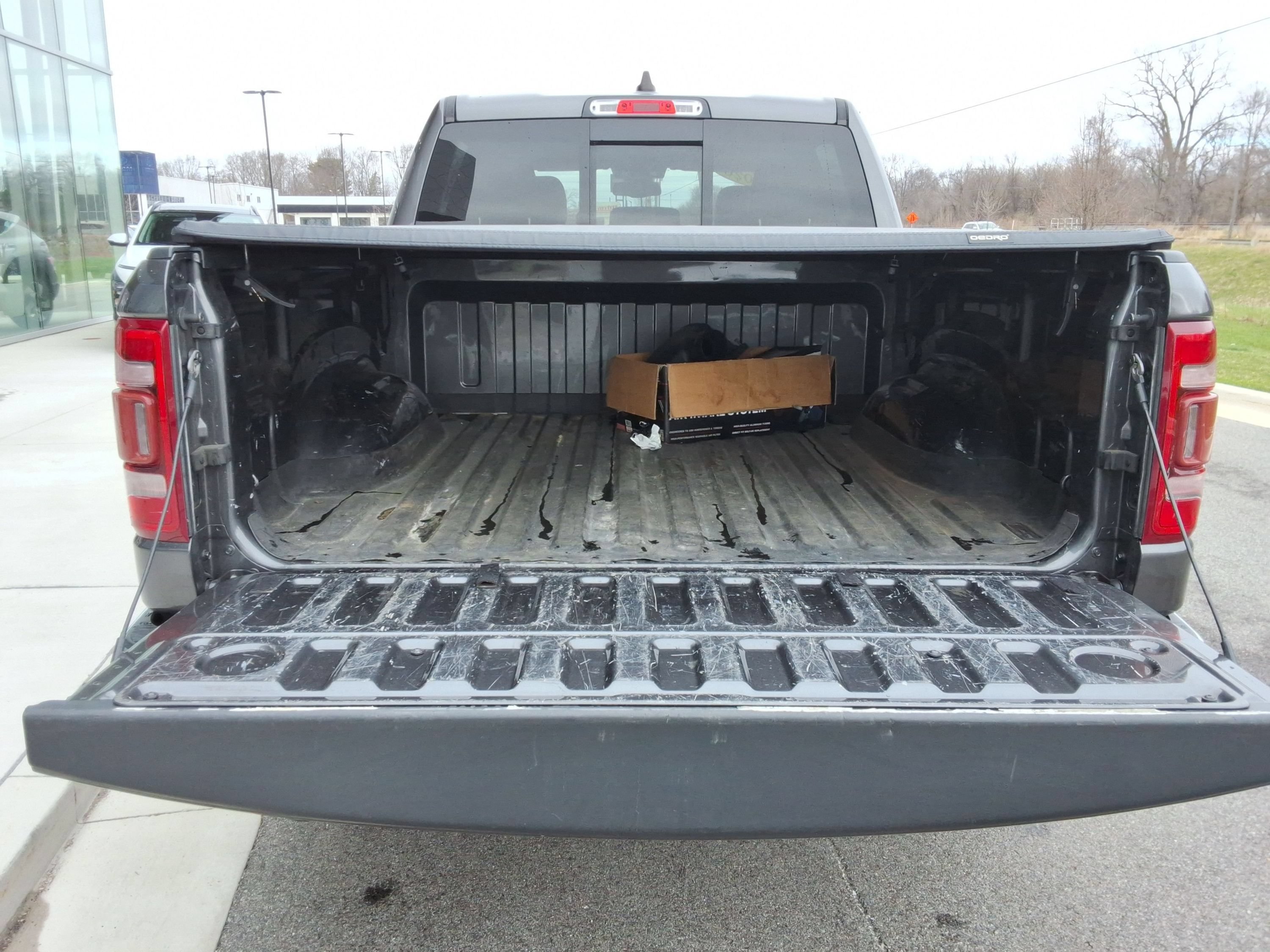 Used 2020 RAM 1500 Laramie AWD/4WD image 30