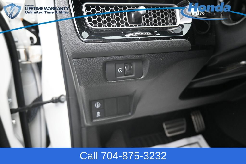 Used 2023 Honda Civic Sport image 20