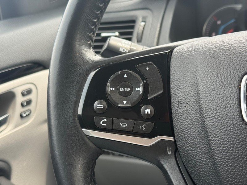 Used 2019 Honda Pilot Touring image 19
