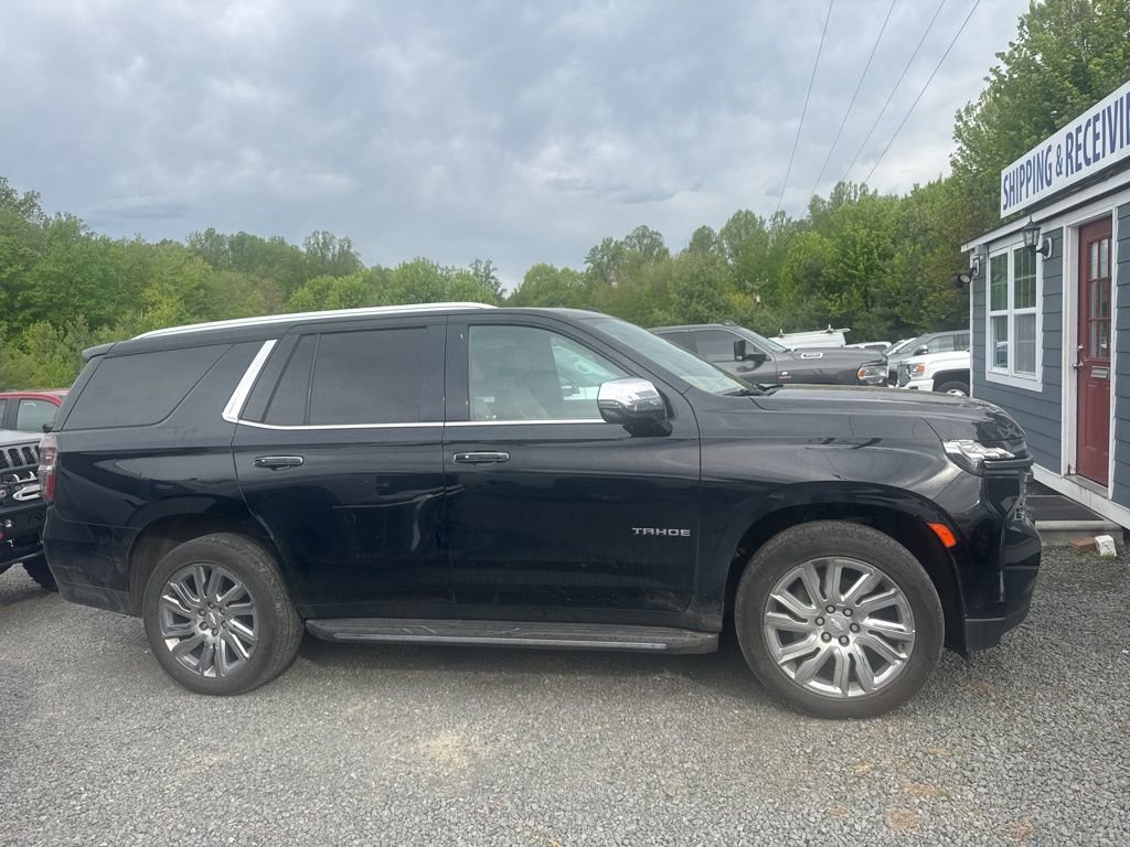 Used 2021 Chevrolet Tahoe Premier w/ Premium Package AWD/4WD image 8