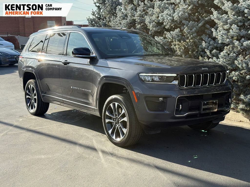 Used 2024 Jeep Grand Cherokee L Overland w/ Trailer Tow Package AWD/4WD image 13