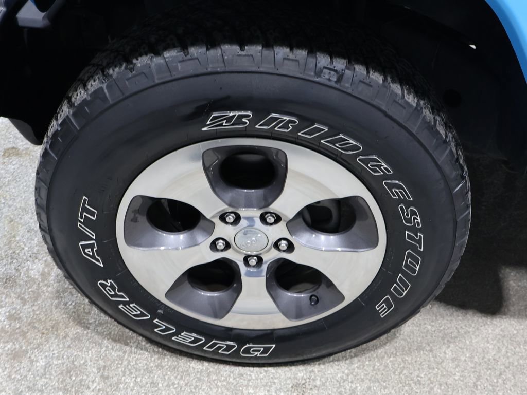 Used 2017 Jeep Wrangler Unlimited Sahara w/ Dual Top Group image 10