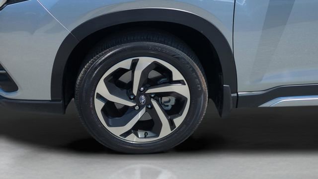 Used 2023 Subaru Forester Touring AWD/4WD image 28