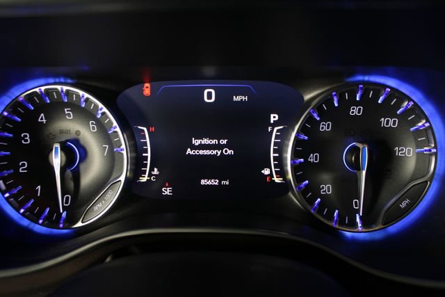 Used 2018 Chrysler Pacifica Touring-L Plus w/ Tire & Wheel Group FWD image 16