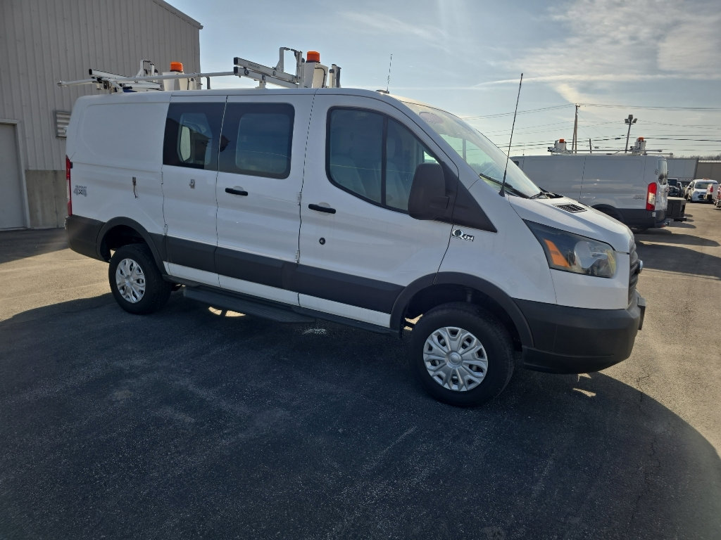 Used 2017 Ford Transit 250 Base image 4
