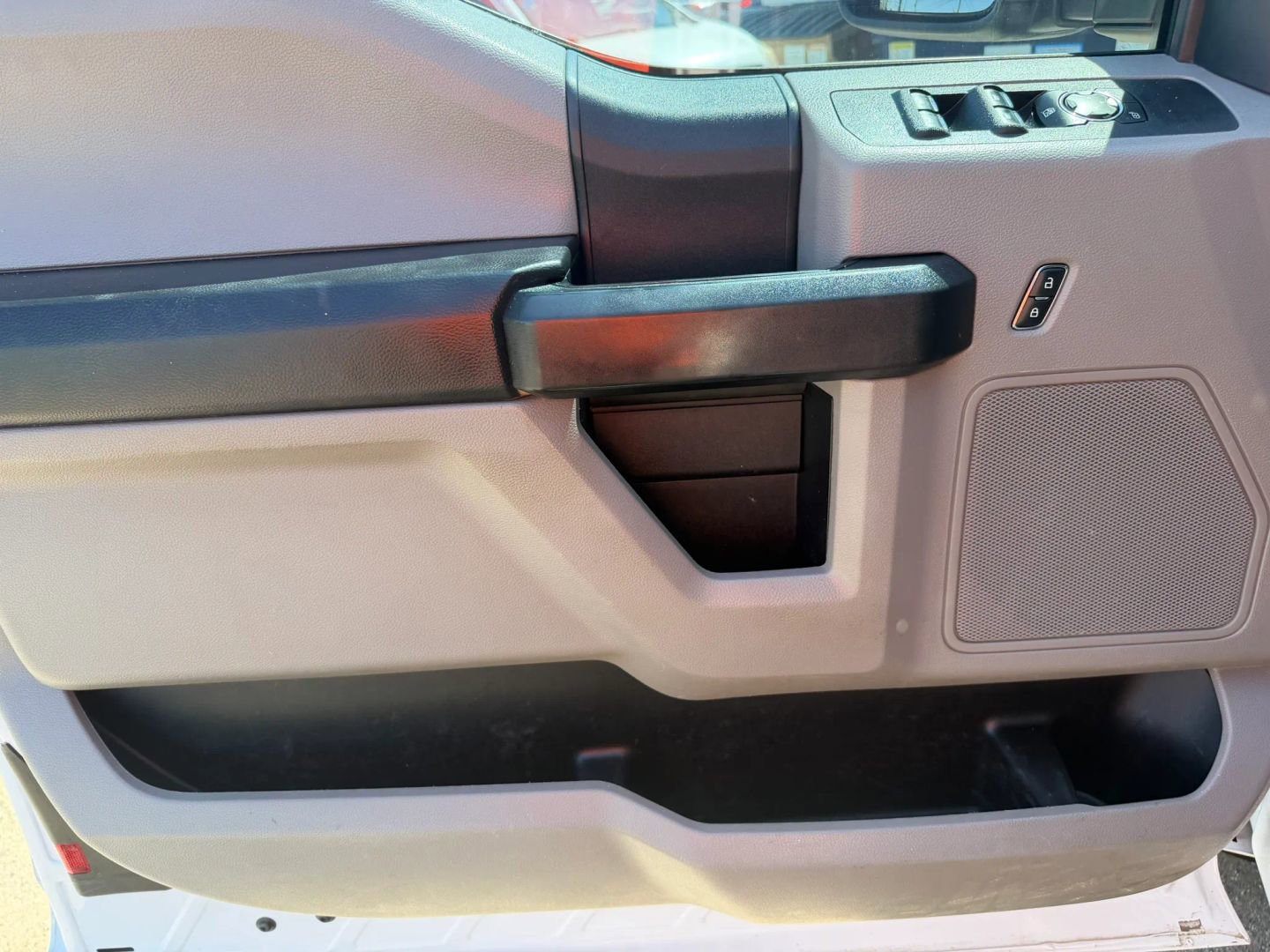 Used 2021 Ford F350 XL w/ Power Equipment Group image 9