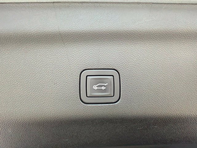 Used 2024 GMC Yukon SLT w/ SLT Premium Package AWD/4WD image 46