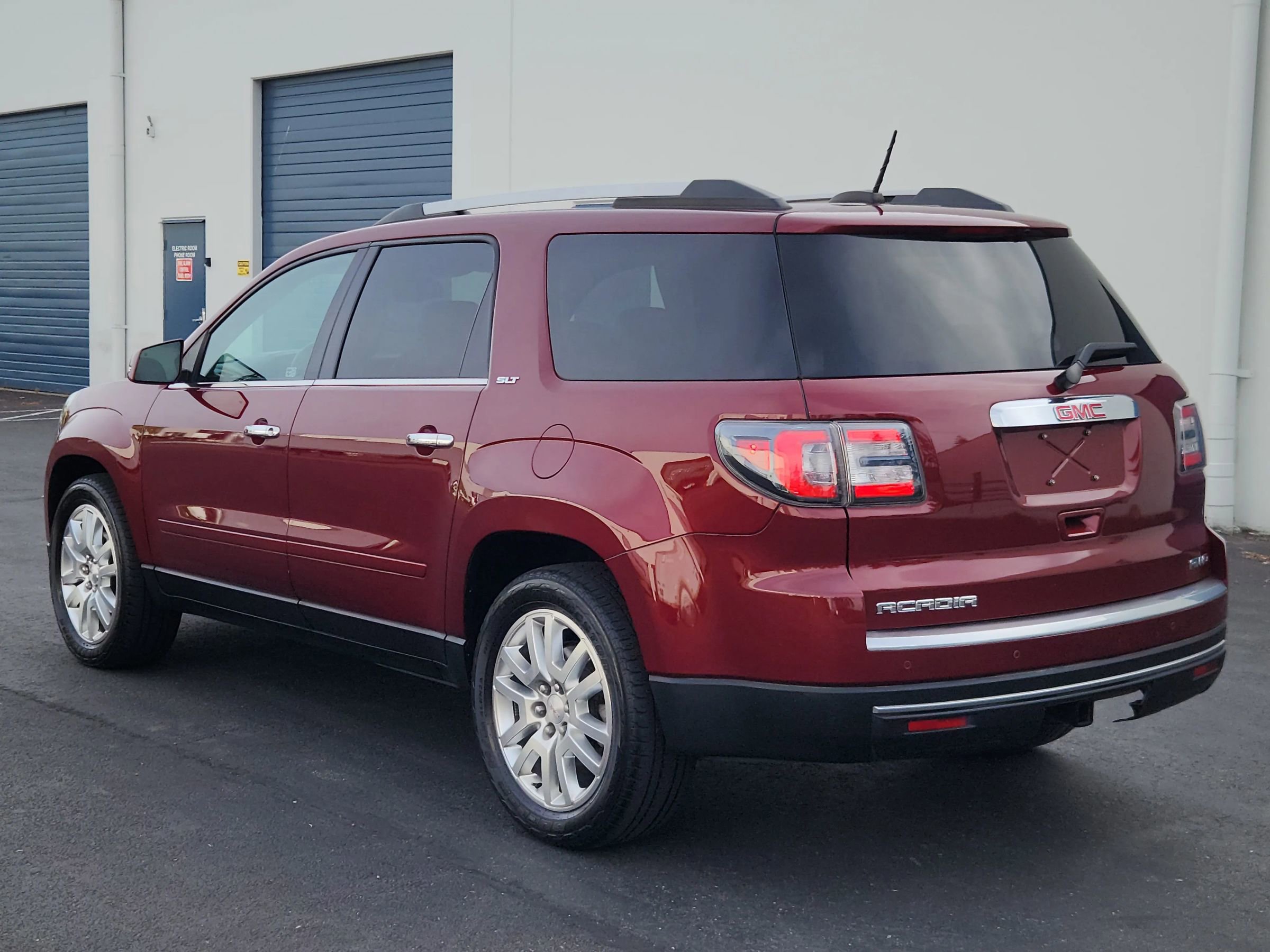 Used 2016 GMC Acadia SLT w/ Premium Edition AWD/4WD image 3
