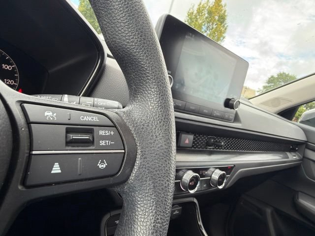 Used 2025 Honda CR-V EX image 18