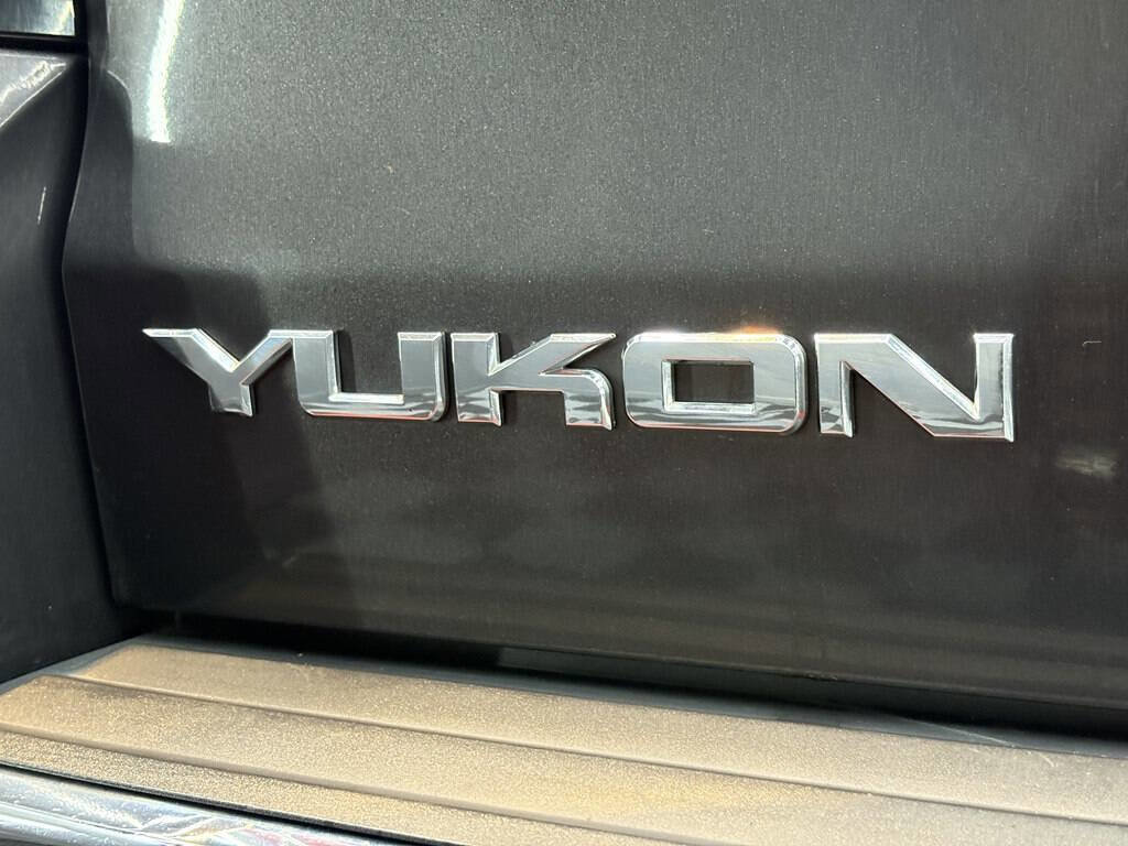 Used 2016 GMC Yukon Denali w/ Open Road Package image 32