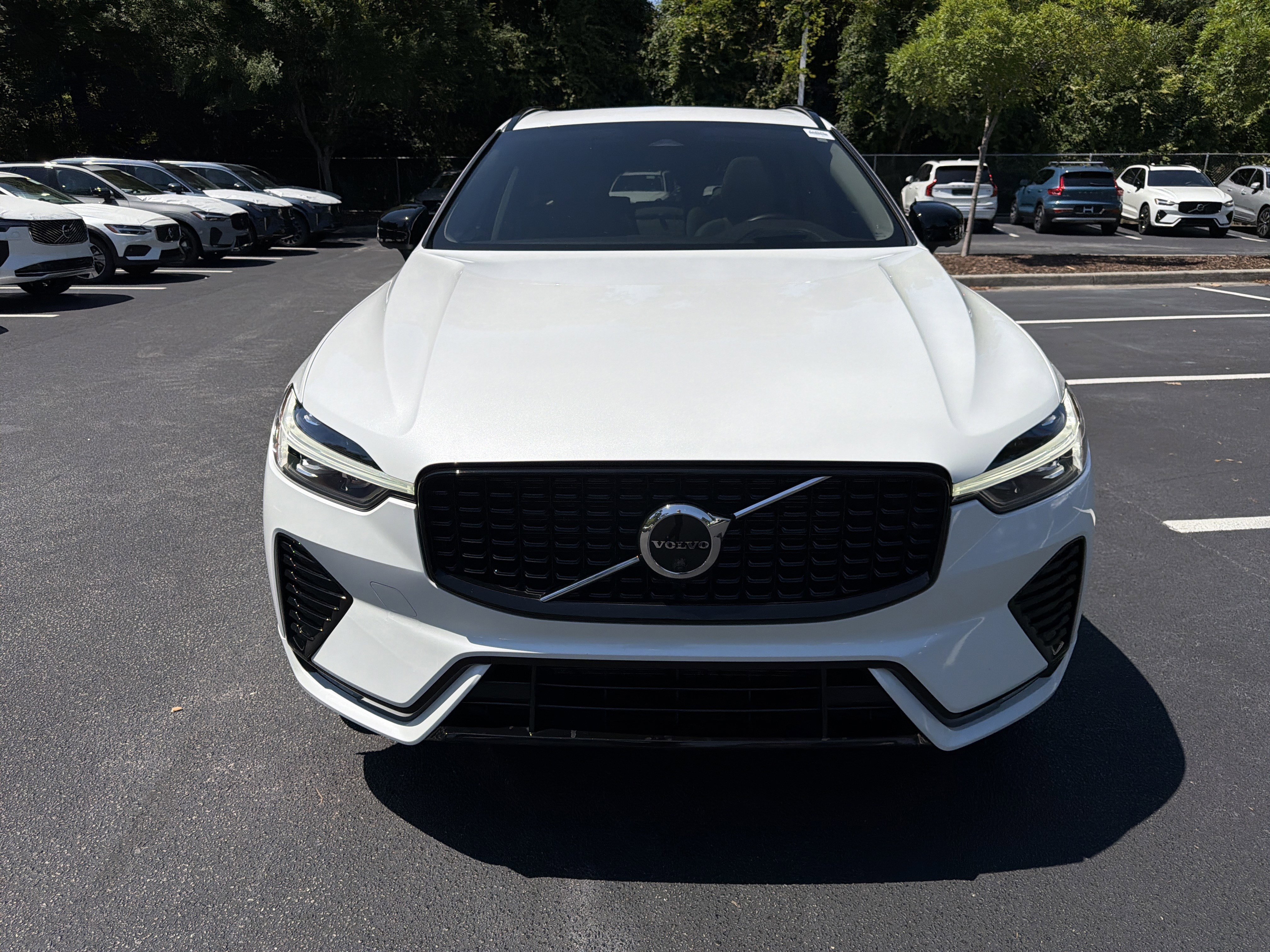 Certified 2023 Volvo XC60 B5 Ultimate w/ Protection Package Premier FWD image 39