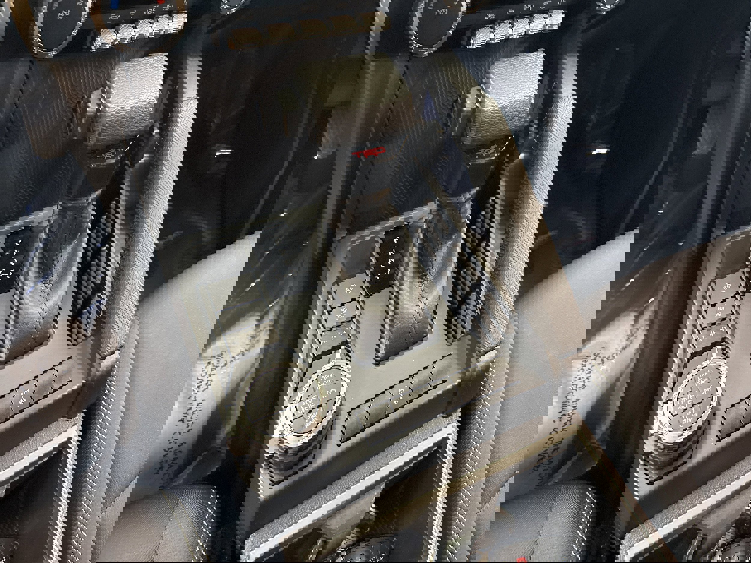 Used 2024 Toyota Tacoma TRD Off-Road image 31