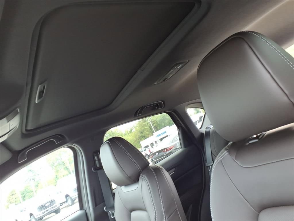 New 2025 MAZDA CX-5 Signature image 7