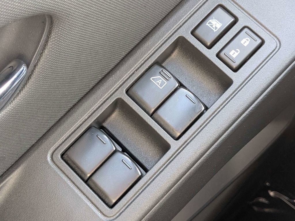 Used 2024 Nissan Frontier SV RWD image 24
