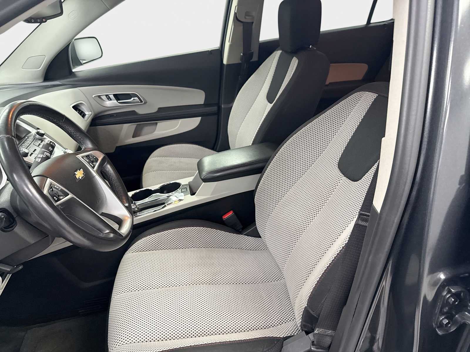 Used 2017 Chevrolet Equinox LT w/ Convenience Package FWD image 13