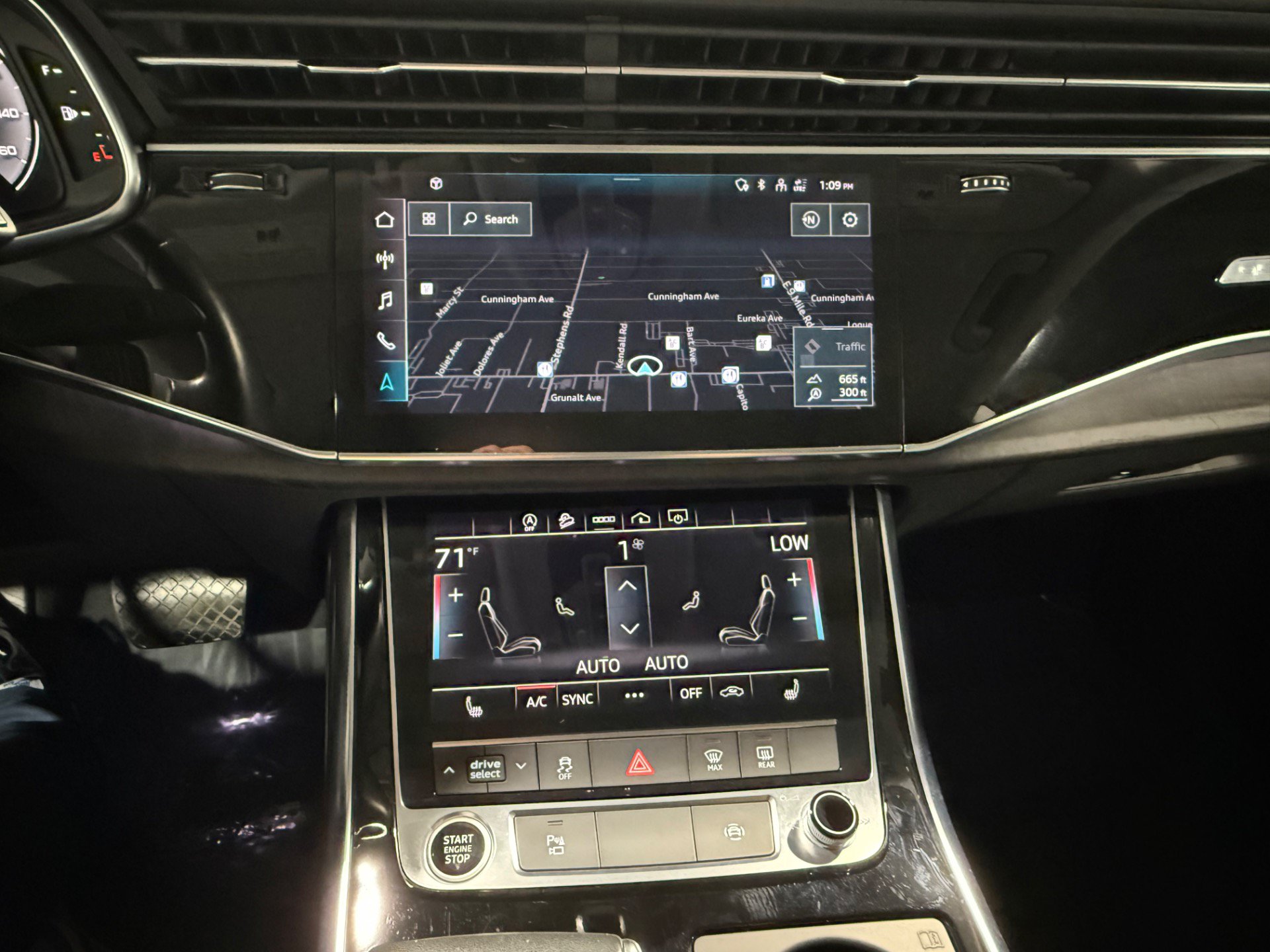 Used 2023 Audi Q8 Premium w/ Convenience Package AWD/4WD image 24