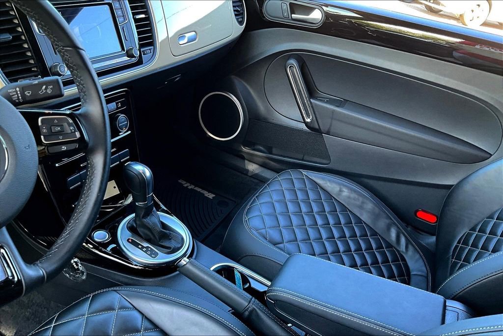 Used 2019 Volkswagen Beetle 2.0T Final Edition SEL image 22
