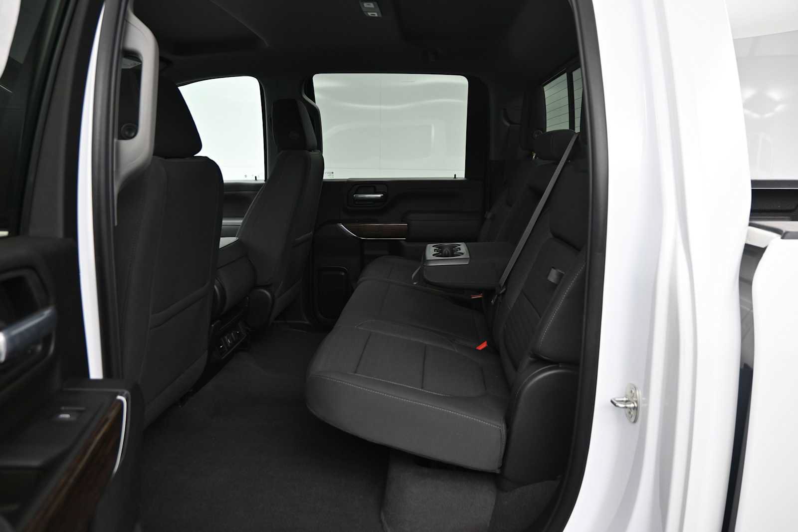 Used 2021 GMC Sierra 2500 SLE w/ SLE Value Package; AWD/4WD image 9