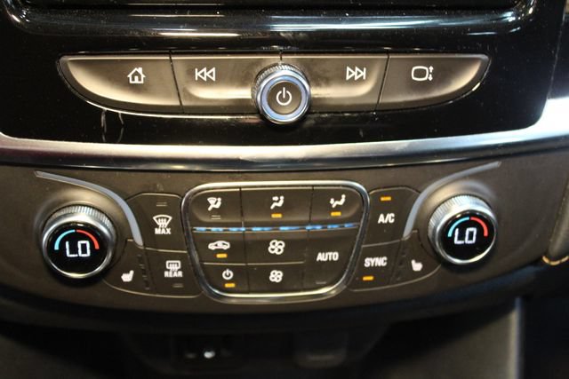 Used 2019 Chevrolet Traverse LT w/ LPO, Blackout Package AWD/4WD image 27