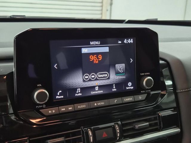 Used 2025 Nissan Pathfinder SV w/ SV Premium Package image 29