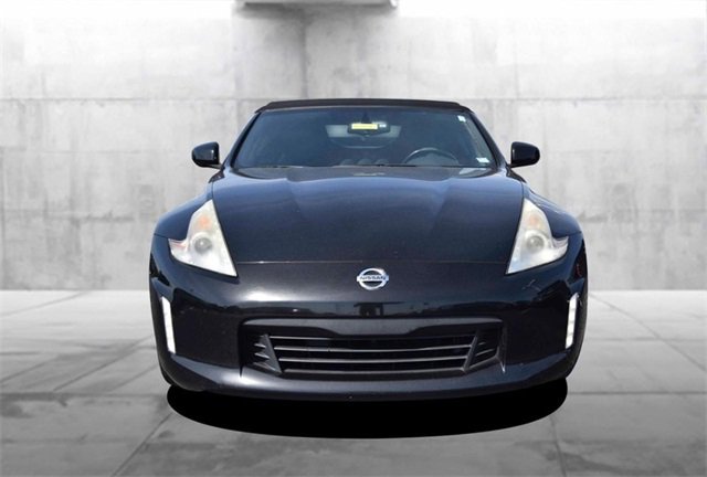 Used 2013 Nissan 370Z Touring w/ Sport Pkg image 4