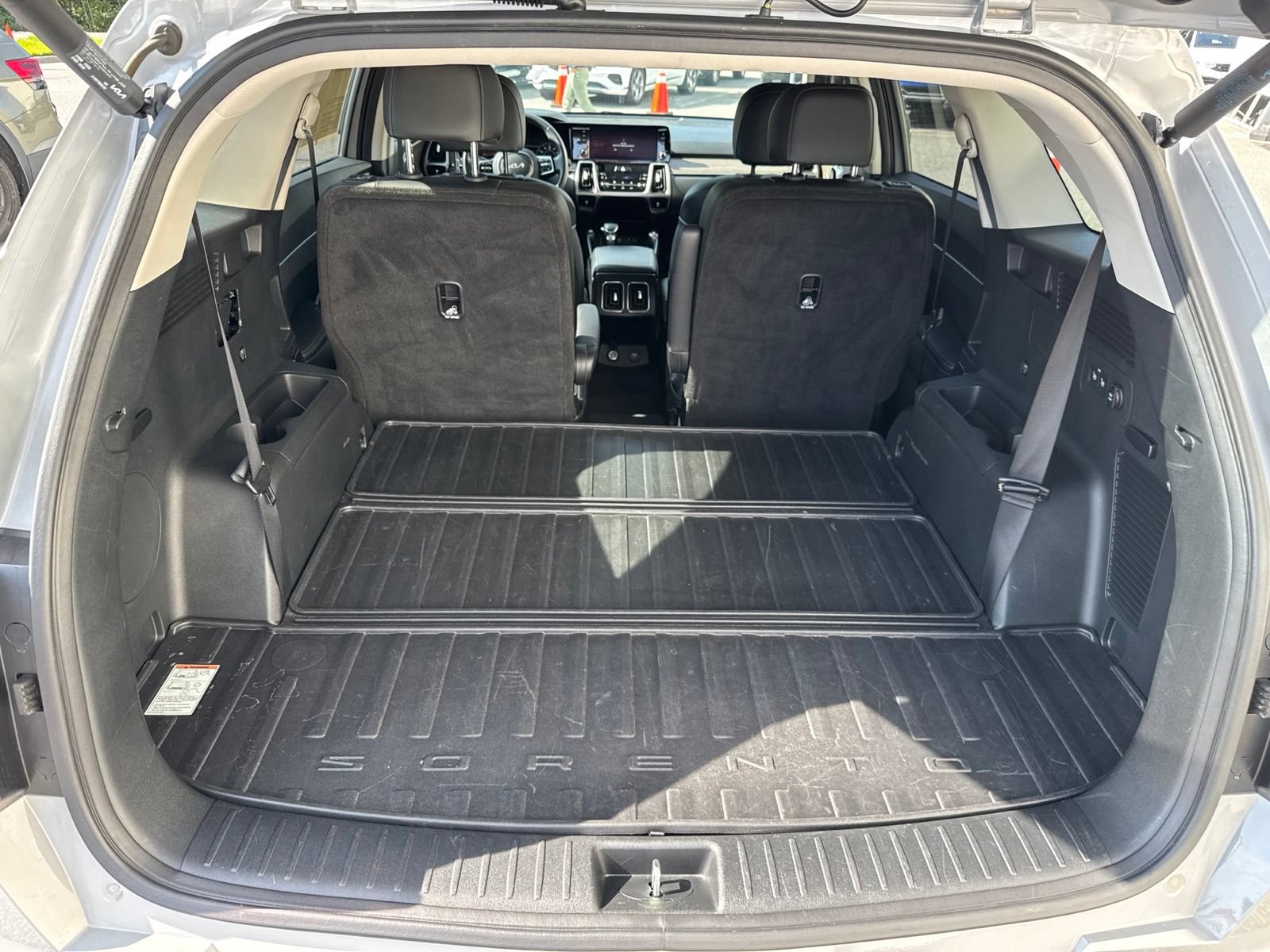 Used 2023 Kia Sorento EX FWD image 12