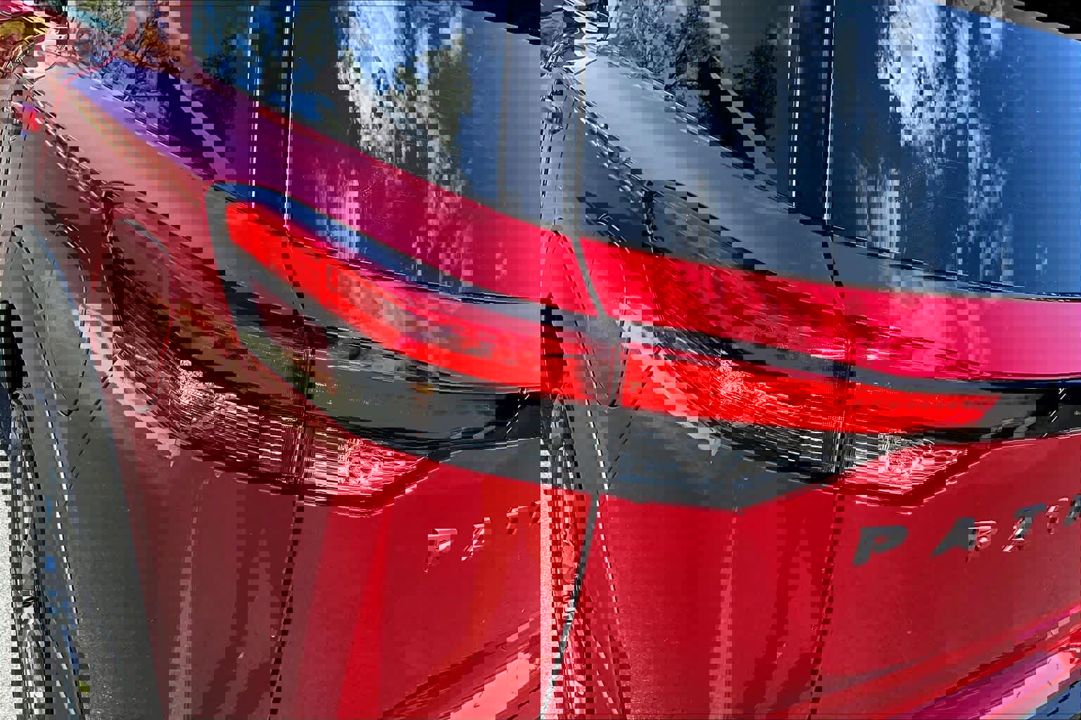 New 2026 Nissan Pathfinder SV image 14