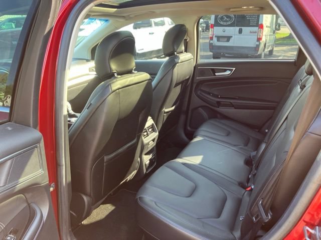 Used 2017 Ford Edge Titanium w/ Equipment Group 301A FWD image 17