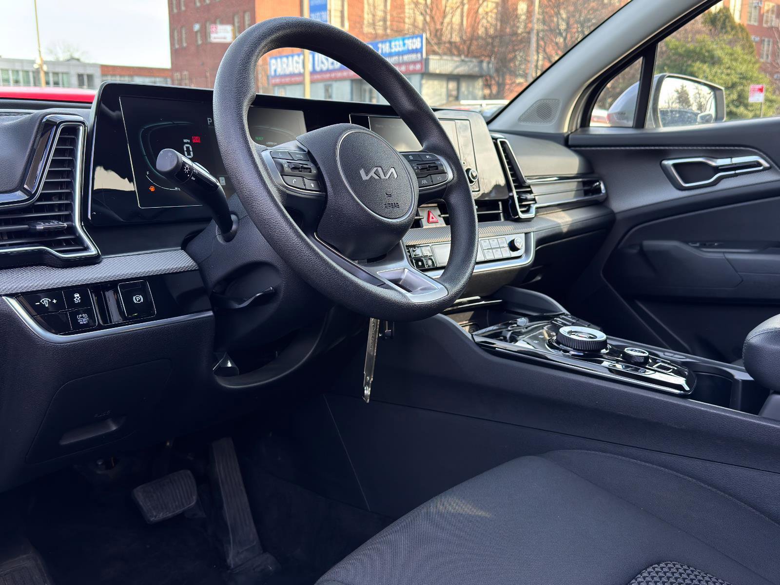 Used 2023 Kia Sportage LX image 15