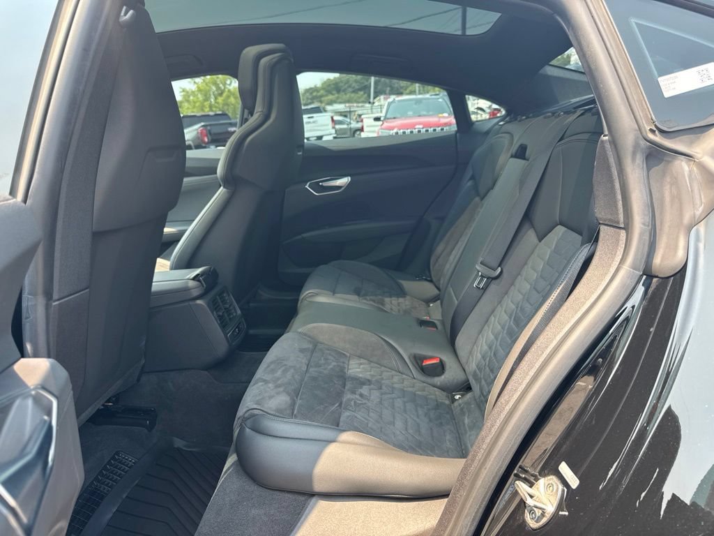 Used 2022 Audi e-tron GT Premium Plus w/ Performance Package AWD/4WD image 24
