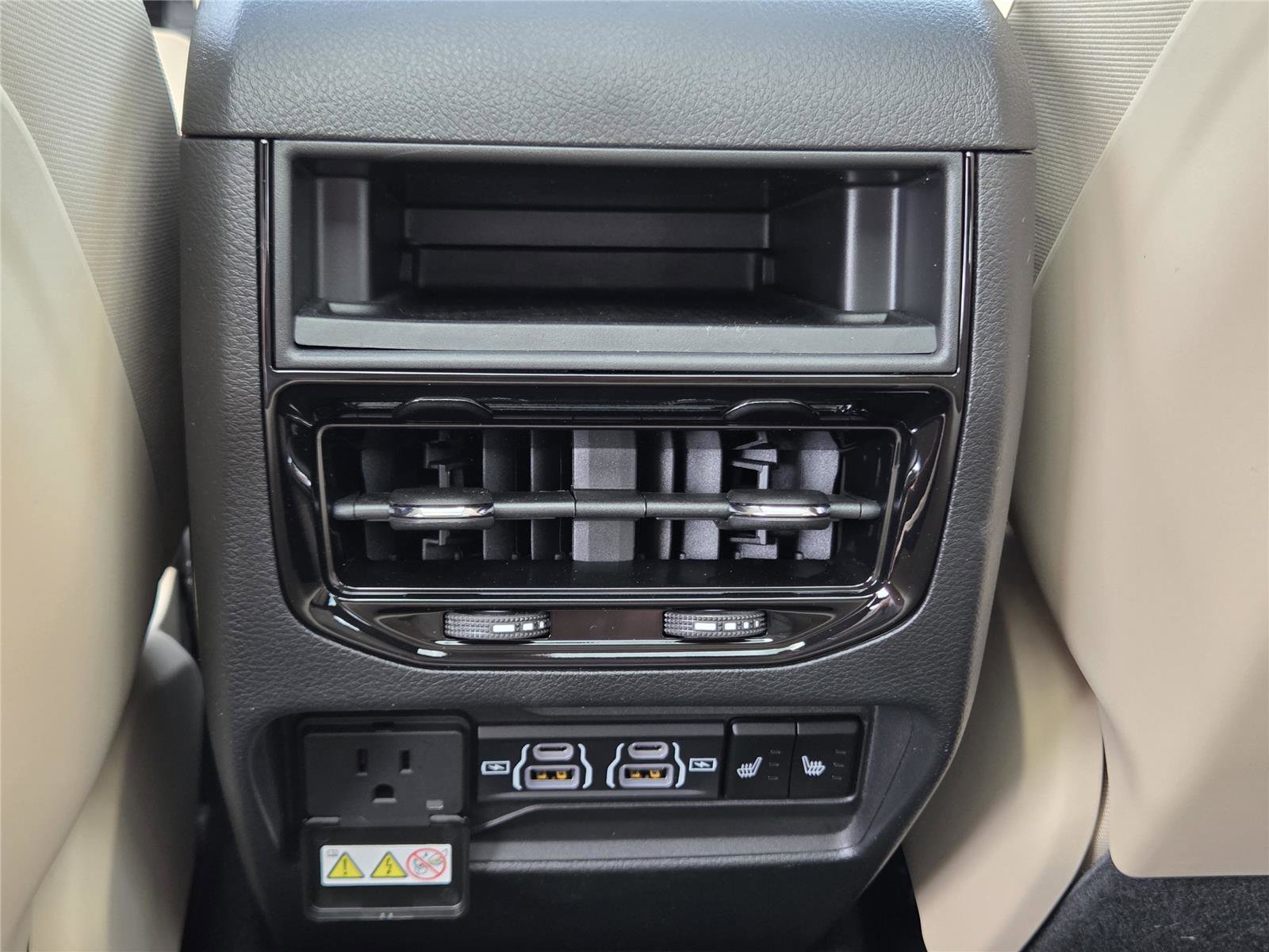 New 2025 Jeep Grand Cherokee Limited w/ Trailer Tow Package image 56