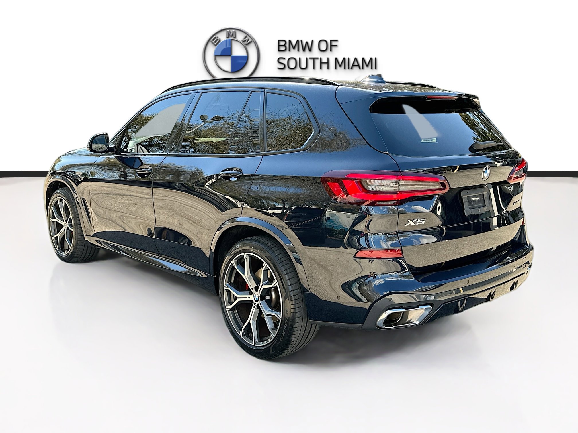 Certified 2023 BMW X5 xDrive40i w/ Executive Package image 5