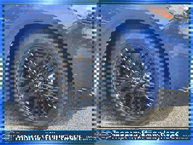 Certified 2025 Toyota Camry SE image 9