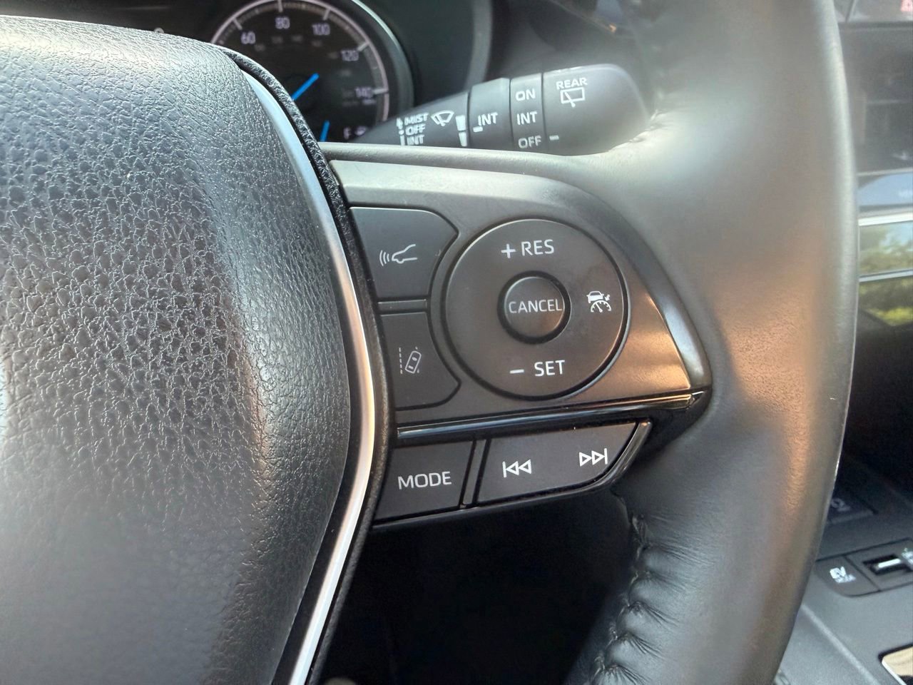 Used 2021 Toyota Venza Limited AWD/4WD image 14