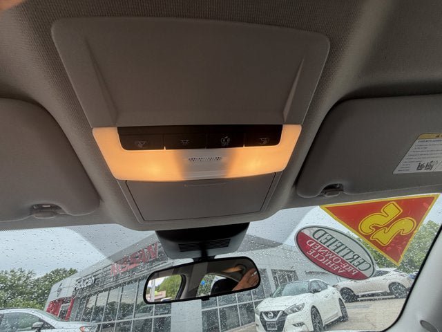 Used 2025 Nissan Sentra S FWD image 25
