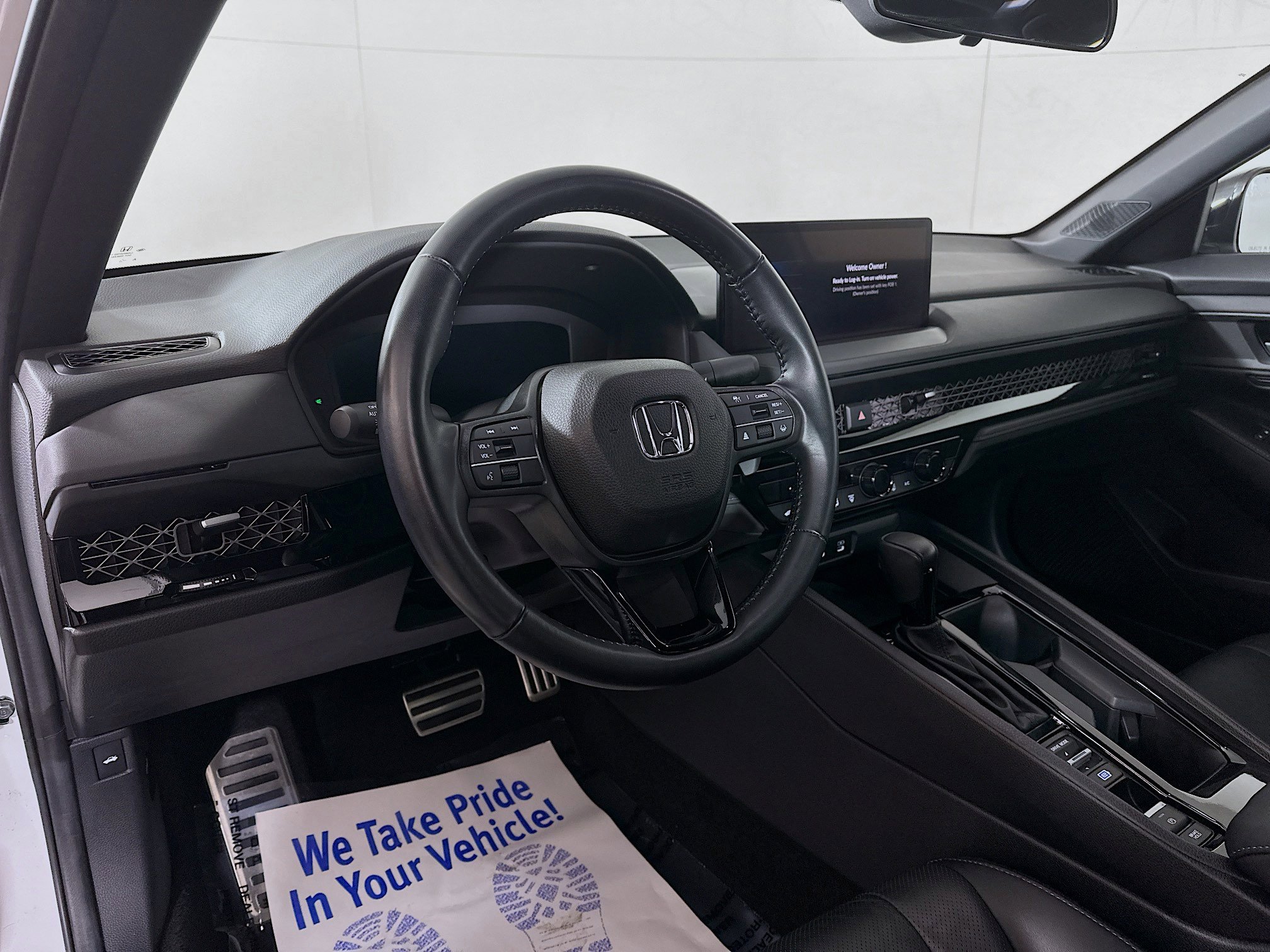 Used 2024 Honda Accord Sport image 9