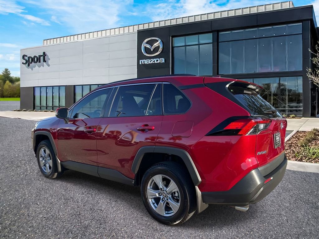 Used 2025 Toyota RAV4 XLE w/ Convenience Package FWD image 5