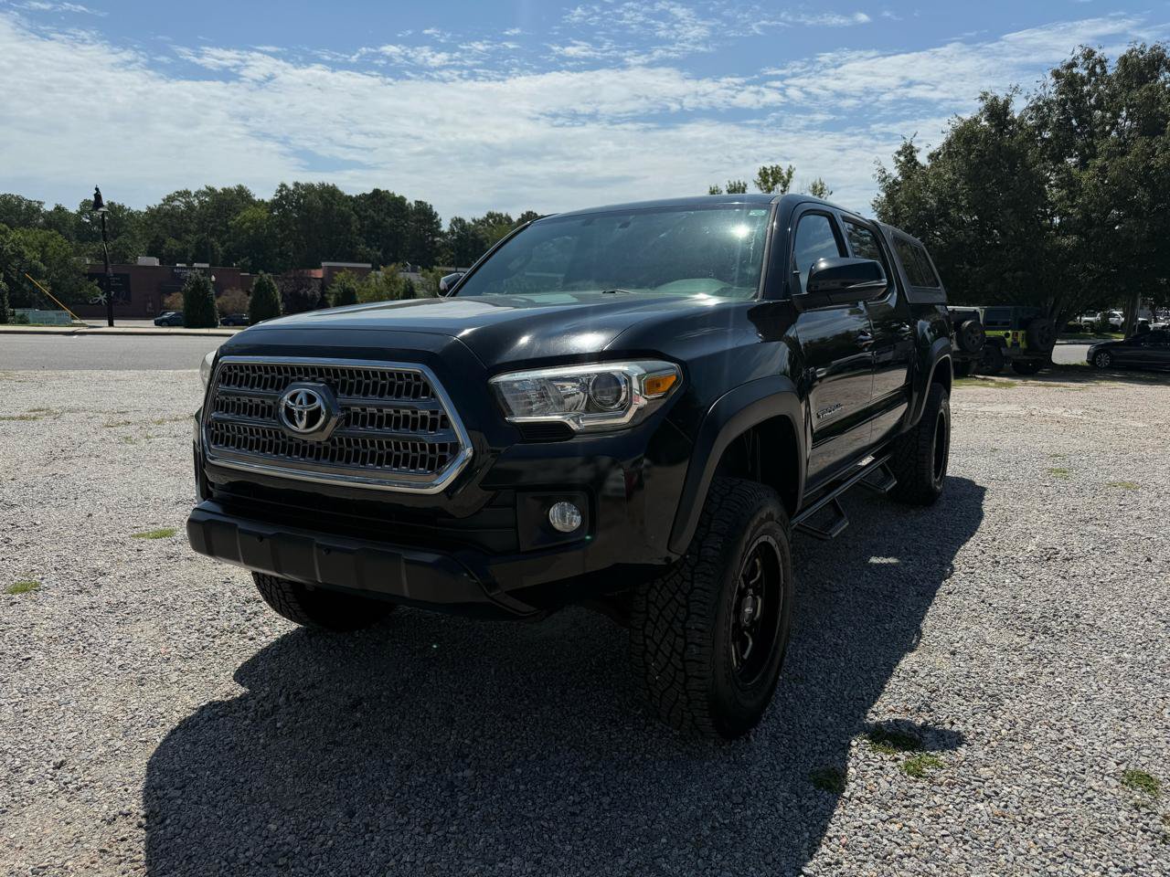 Used 2016 Toyota Tacoma TRD Off-Road w/ Towing Package RWD image 1