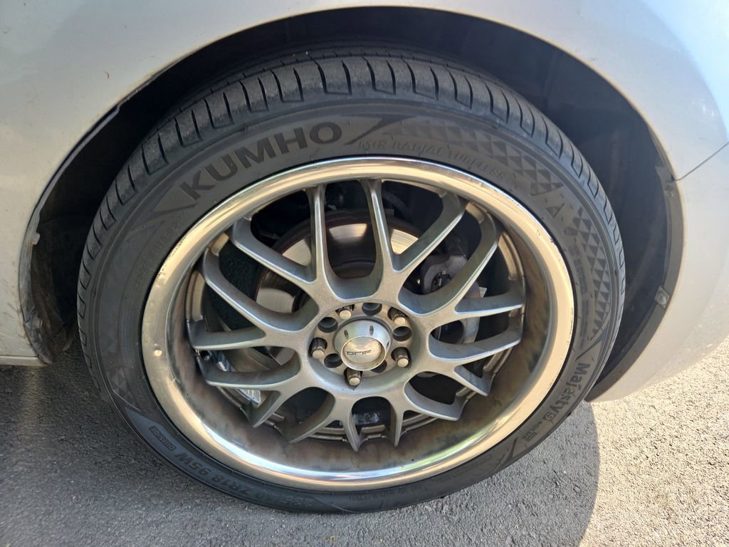 Used 2010 Scion xB FWD image 2