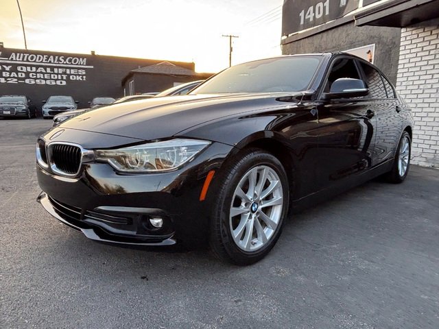 Used 2018 BMW 320i Sedan RWD image 13