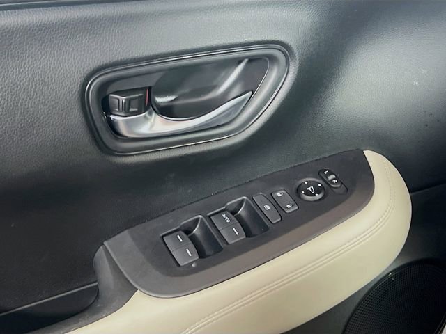 Certified 2024 Honda HR-V LX image 17