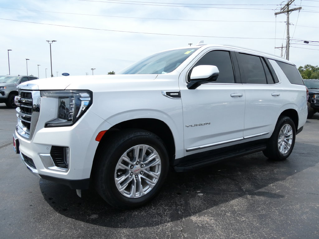 Certified 2024 GMC Yukon SLT w/ SLT Luxury Package AWD/4WD image 9