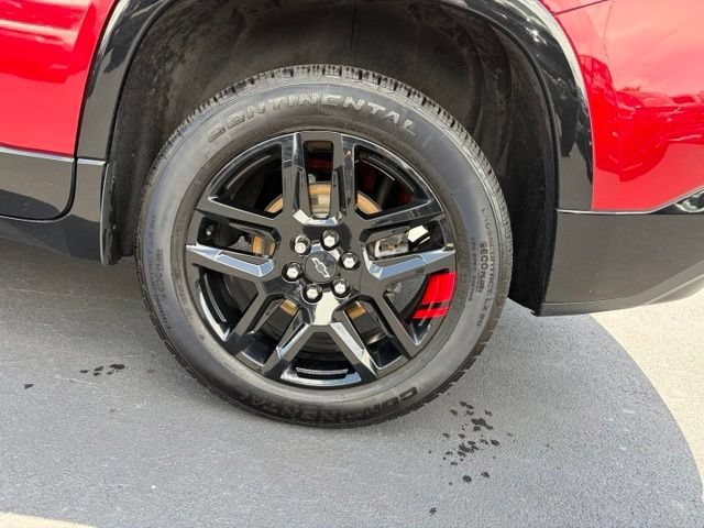 Used 2022 Chevrolet Traverse Premier w/ Redline Edition AWD/4WD image 10