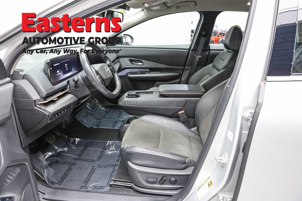 Used 2023 Nissan Ariya FWD image 14