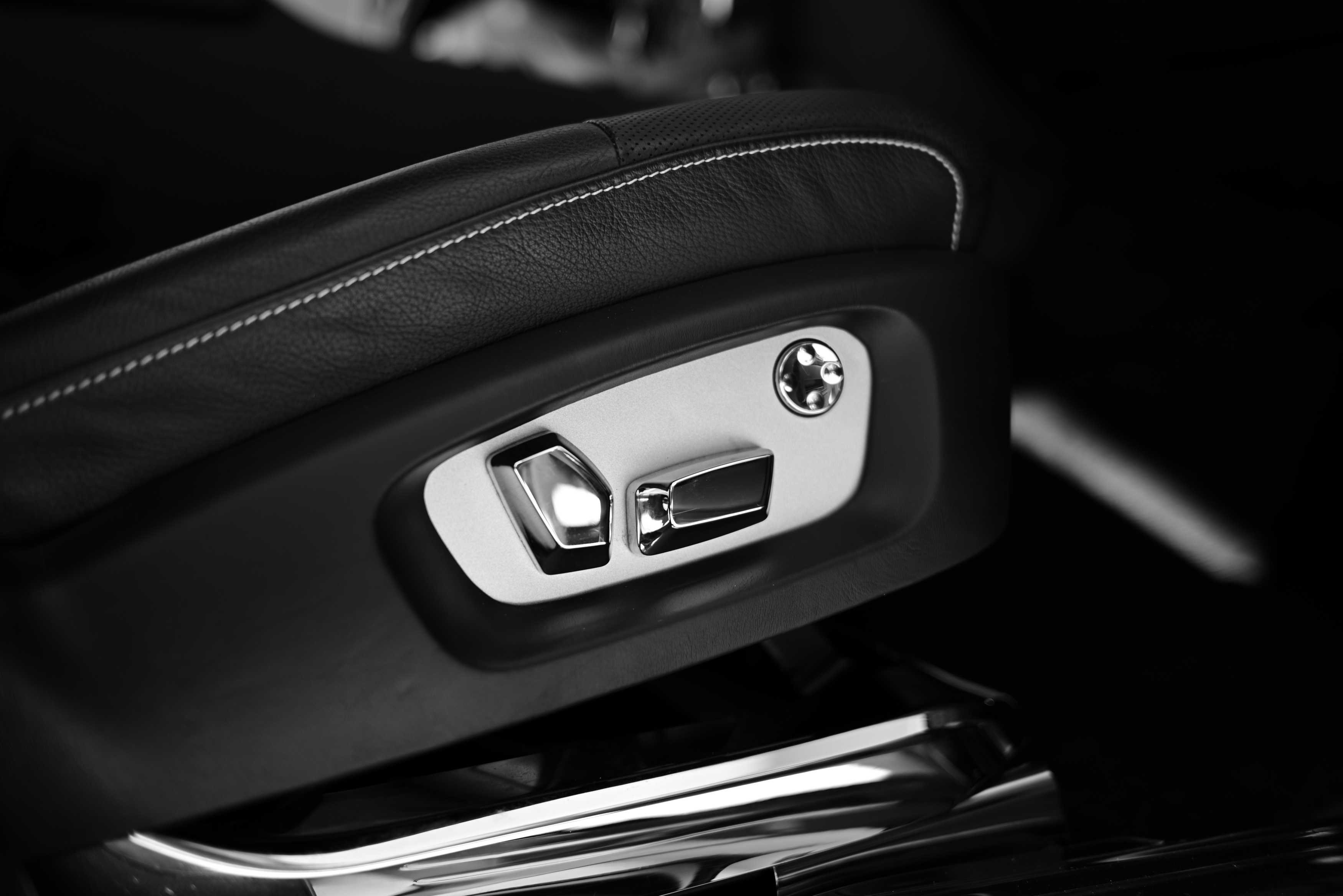 Used 2014 Rolls-Royce Ghost image 27