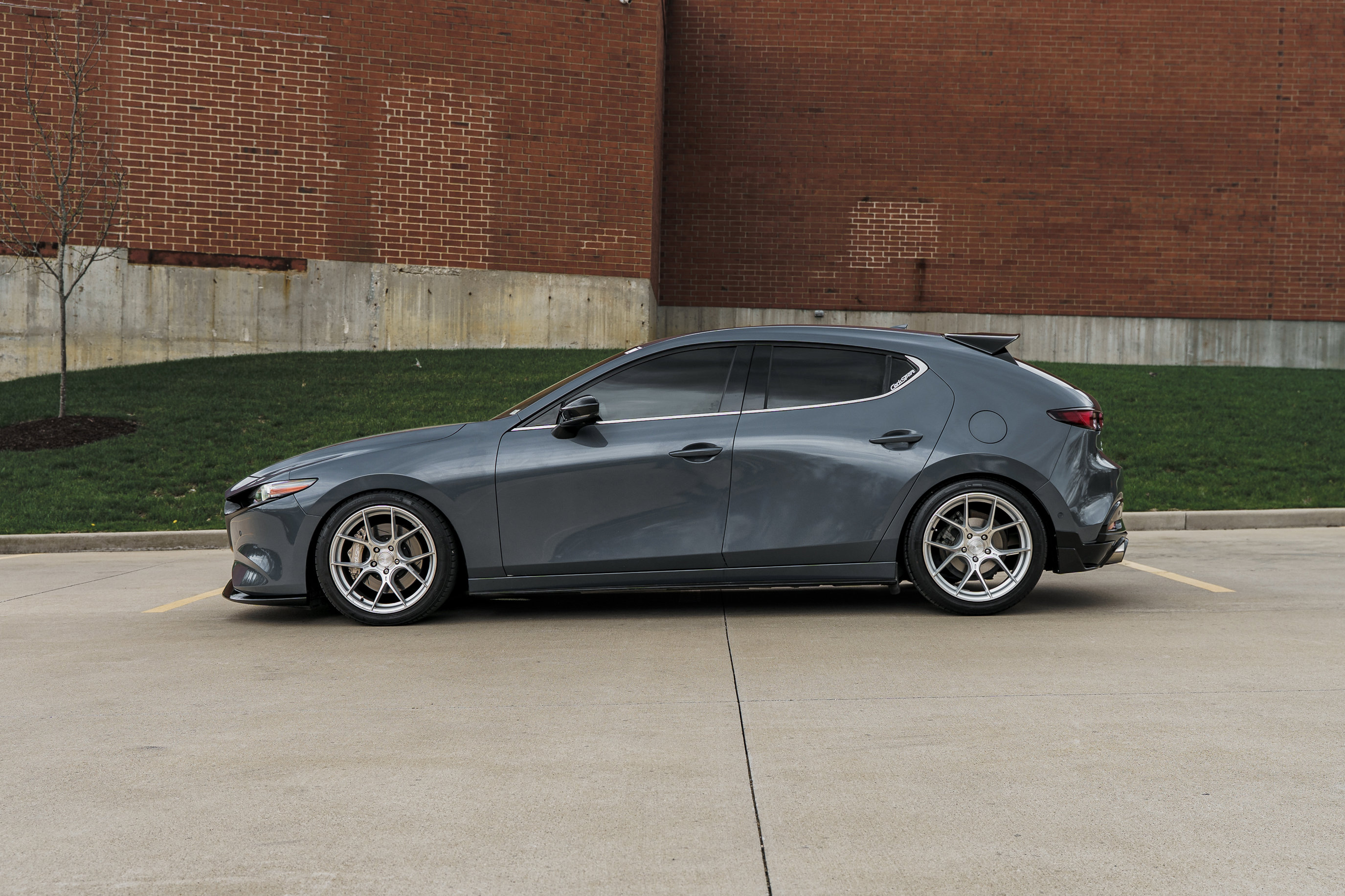 Used 2021 MAZDA MAZDA3 Hatchback w/Premium Plus Pkg image 6