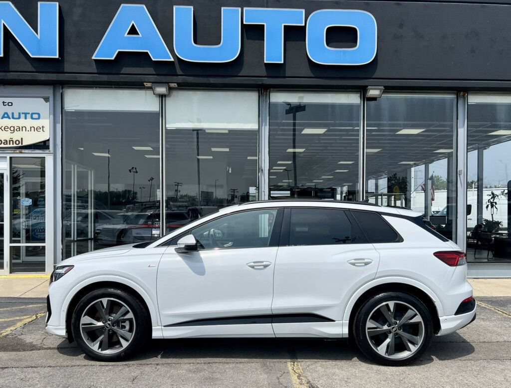 Used 2024 Audi Q4 e-tron Premium Plus w/ Premium Plus AWD/4WD image 42