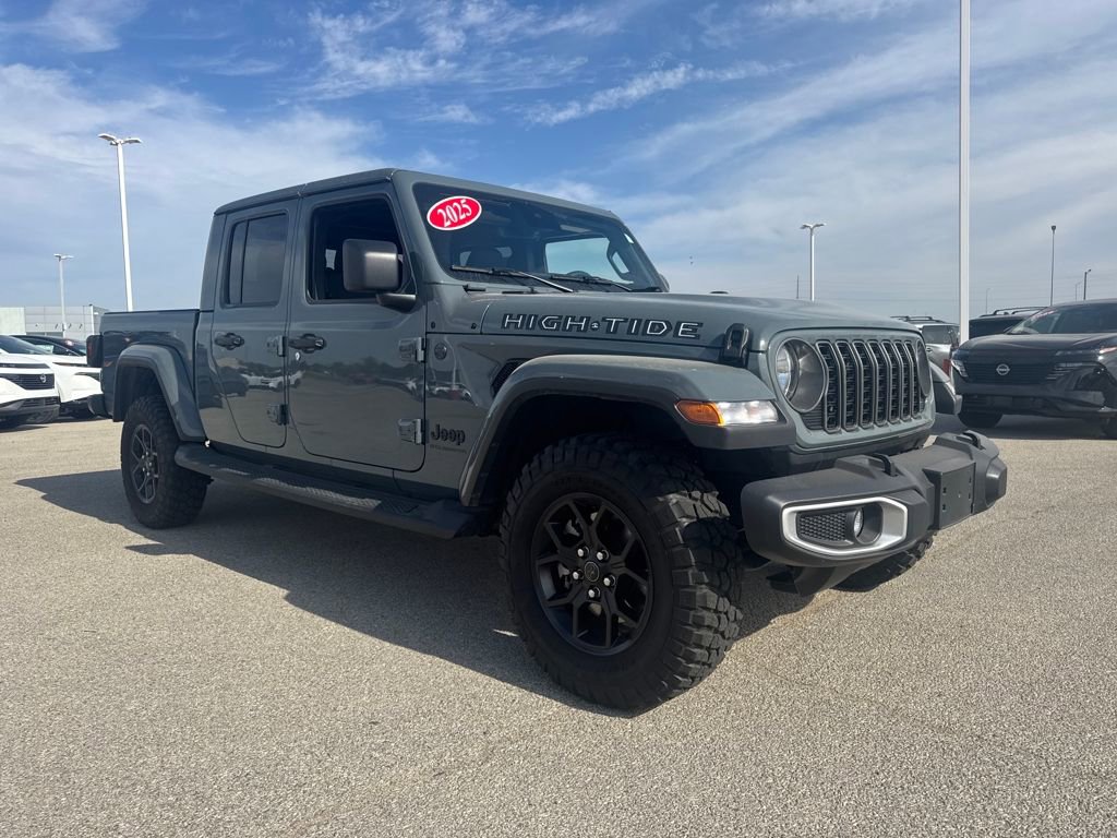 Used 2025 Jeep Gladiator Sport AWD/4WD image 8